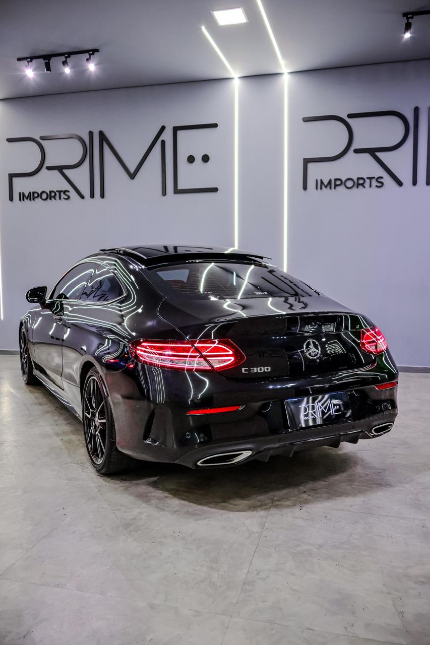 Mercedes-Benz C300 COUPE ( BLINDADO )