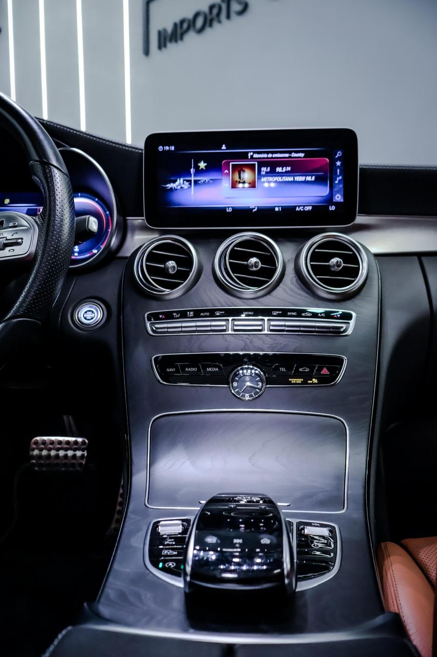 Mercedes-Benz C300 COUPE ( BLINDADO )