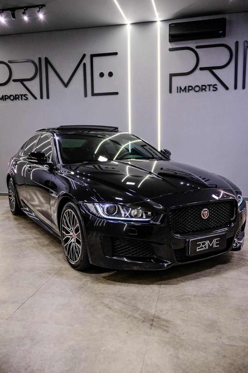 Jaguar XE 2.0 Turbocharged R-Sport Aut.