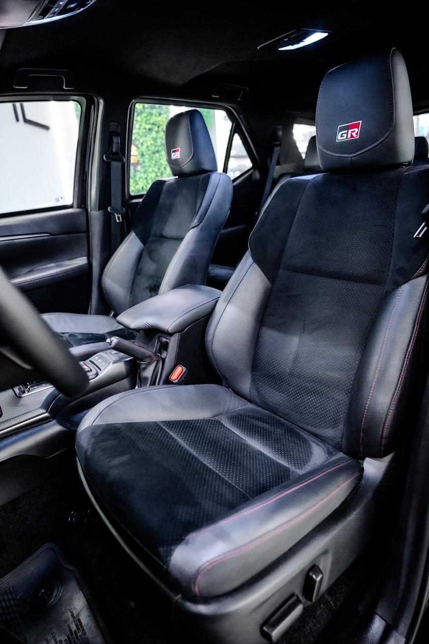 Toyota TOYOTA HILUX SW4 GRS 2.8 D-4D TURBO DIESEL ( BLINDADO )